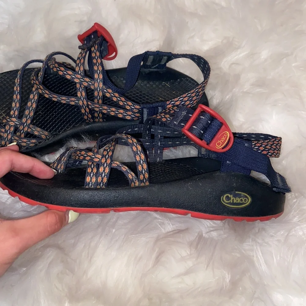Women’s Chacos - Picture 1 of 1